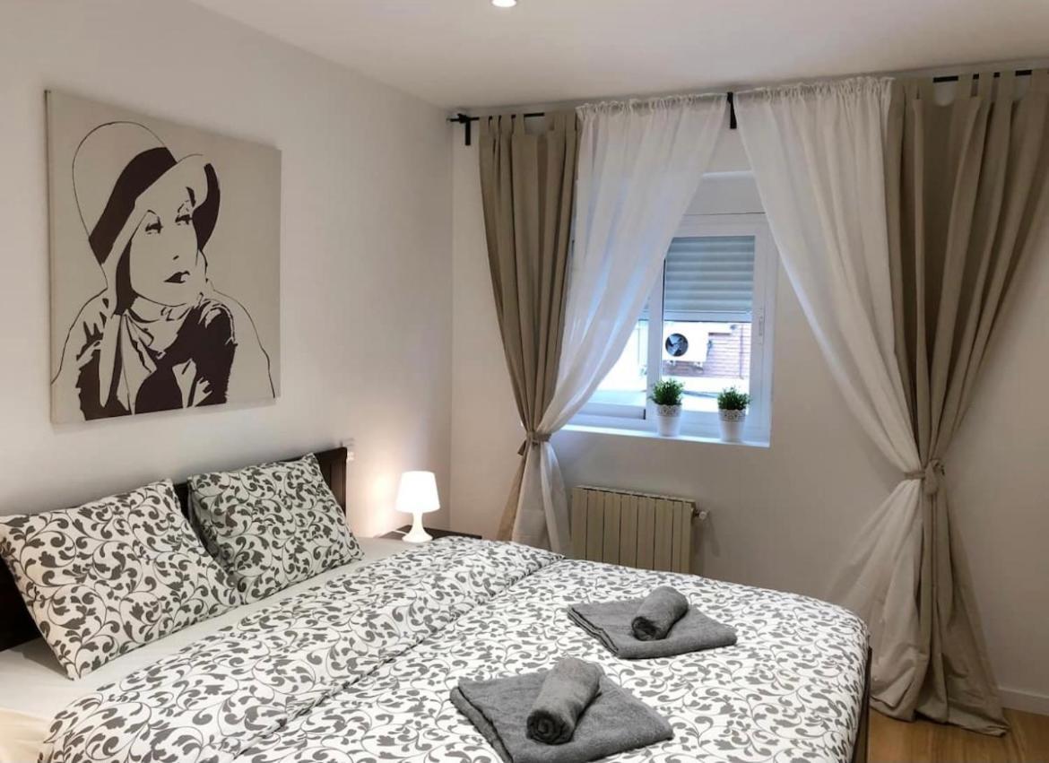 Appartamento Edsam Brown Madrid Esterno foto